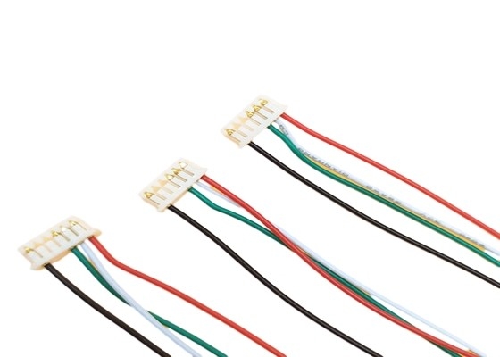Molex 51021-0600 Niestandardowe wiązki przewodów do 6-stykowej 51021 żeńskiej tablicy wskaźników LED