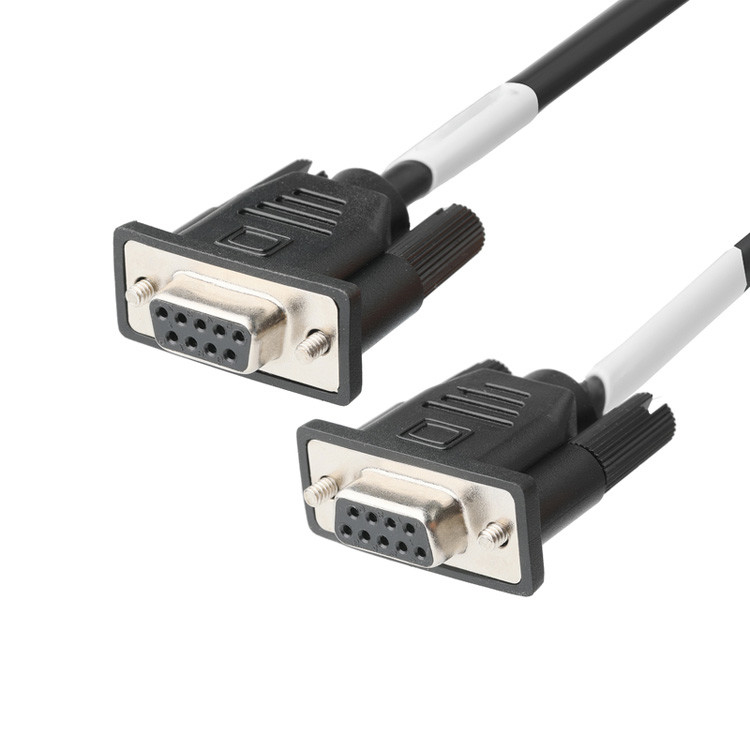 D-SUB-9Pin Male Connector z typem lutownicy, białym gumowym rdzeniem i niklowaną powłoką do D-SUB-9Pin female connector